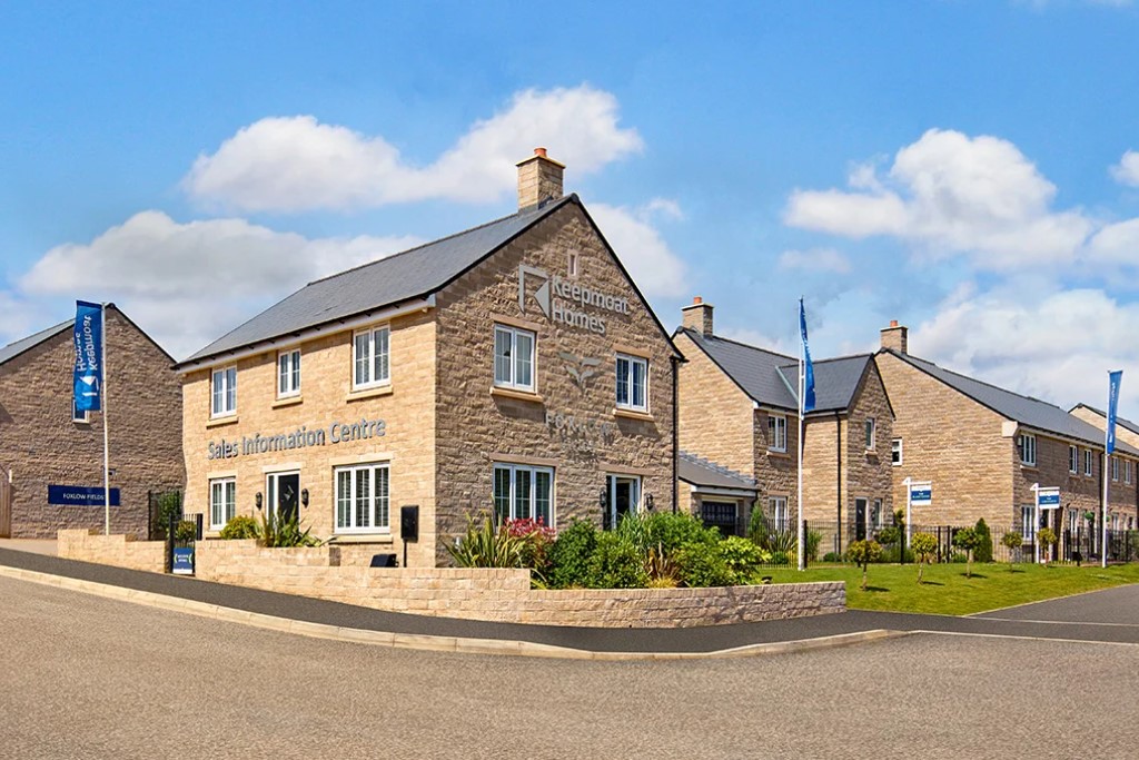 Peak District Living Meets Modern Comfort at Foxlow Fields, Buxton