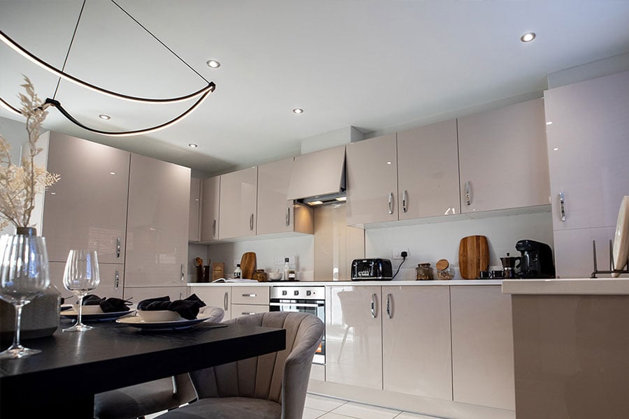 Ways to conquer stains on kitchen sinks and appliances