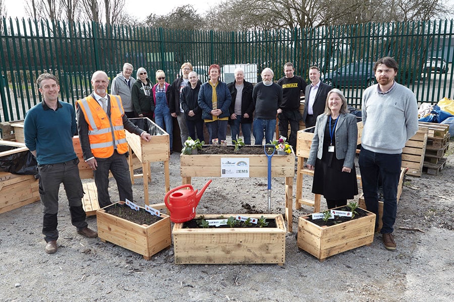 Old Pallets Provide Prisoners with Skills for the Future 